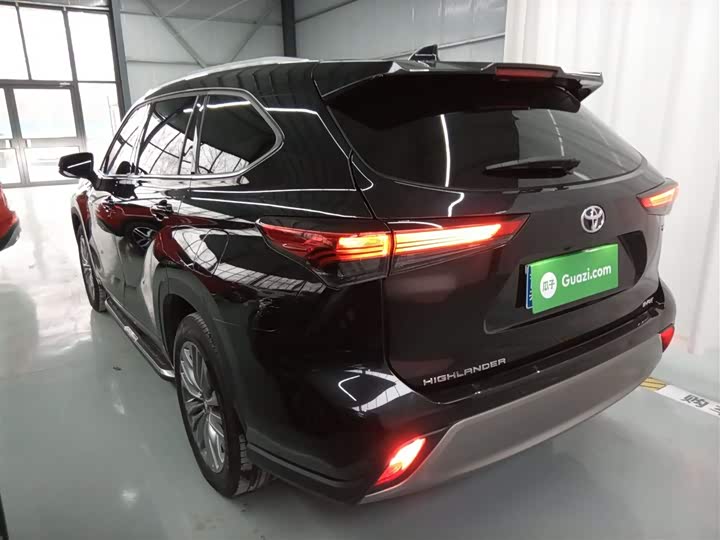 Фото 5 - Toyota Highlander