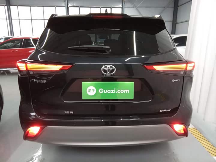 Фото 6 - Toyota Highlander