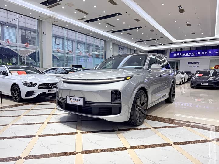 Фото 2 - LiXiang L8