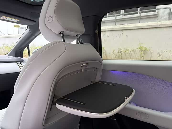 Фото 6 - XPeng F57