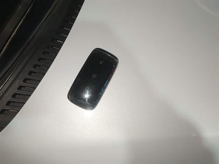 Фото 9 - Geely Galaxy E8