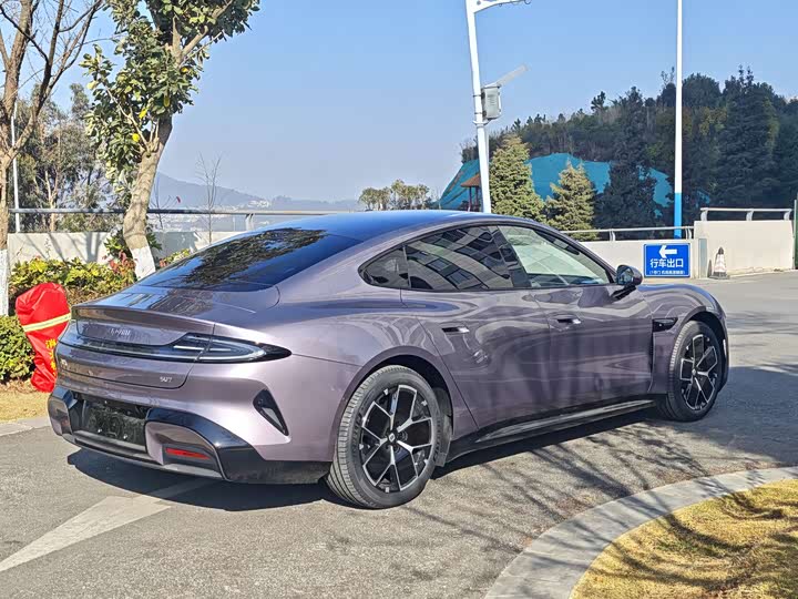 Фото 4 - Xiaomi SU7