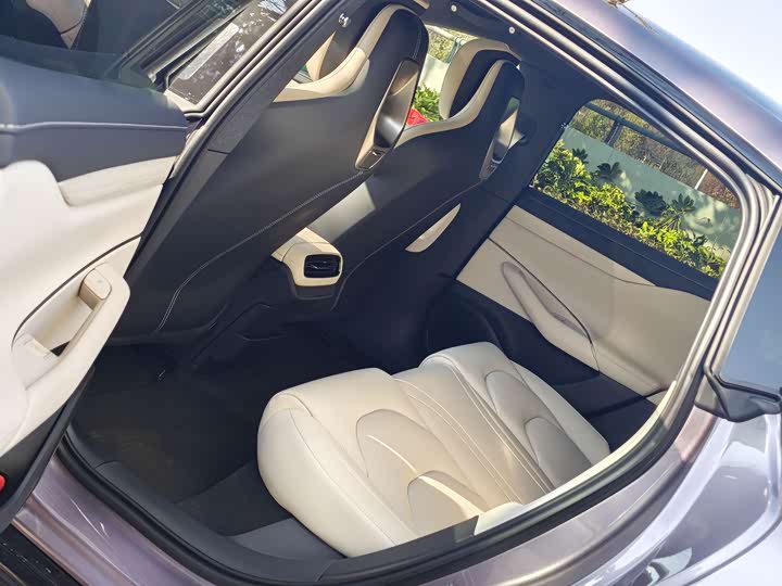 Фото 8 - Xiaomi SU7