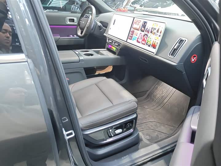 Фото 8 - LiXiang L9