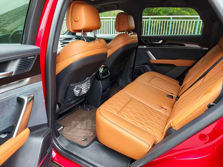 Фото 3 - BYD Tang Hybrid/EV