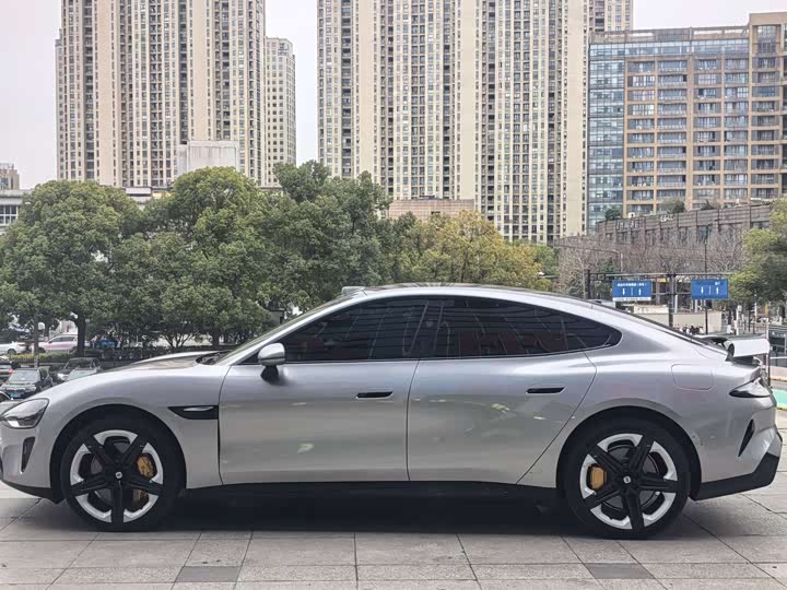 Фото 2 - Xiaomi SU7