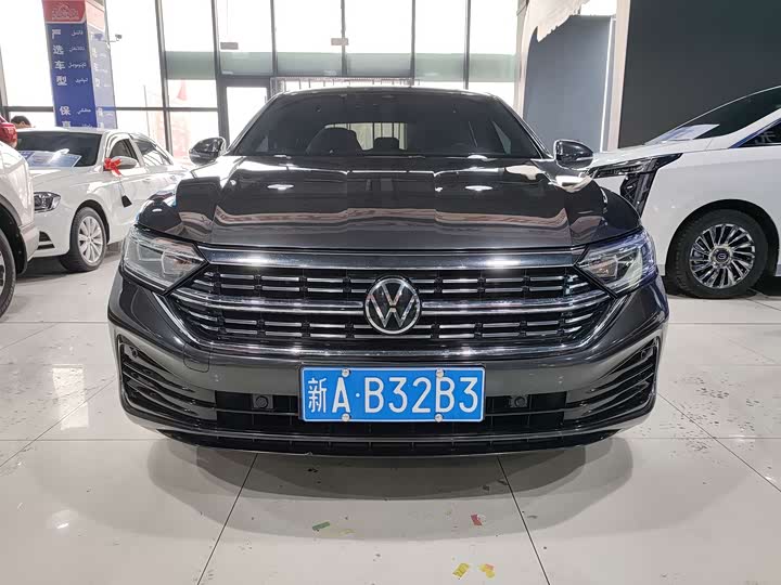 Фото 2 - Volkswagen Sagitar L