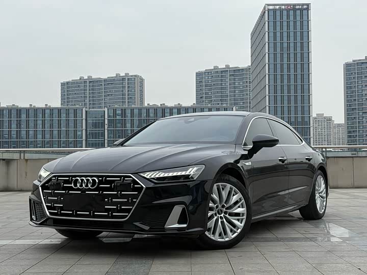 Фото 2 - Audi A7L
