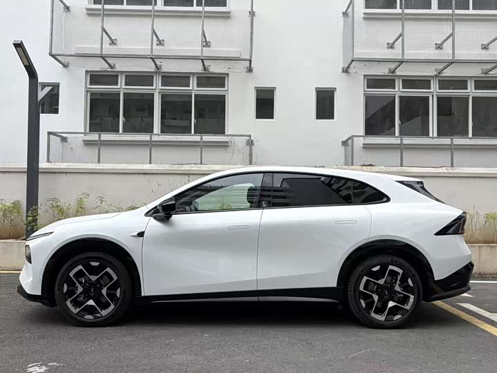 Фото 3 - XPeng G7