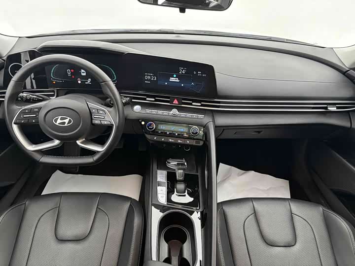 Фото 5 - Hyundai Elantra N line