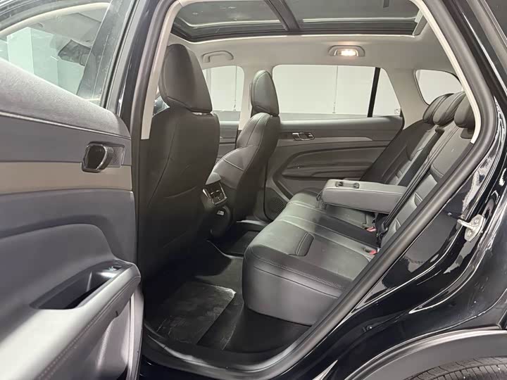 Фото 7 - Ford Equator Sport