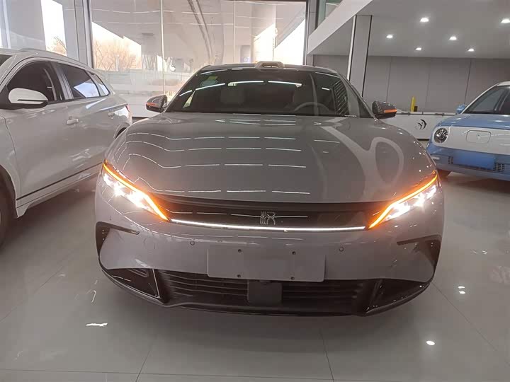 Фото 3 - BYD Han