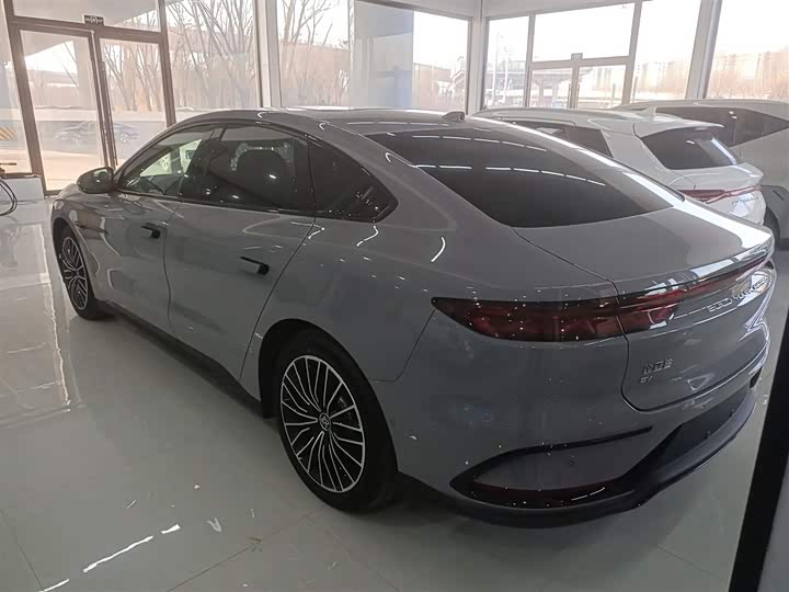 Фото 5 - BYD Han