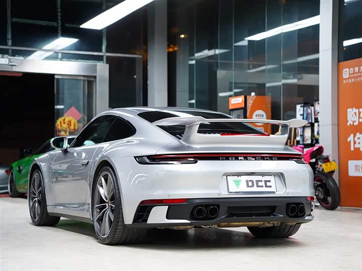 Фото 2 - Porsche 911