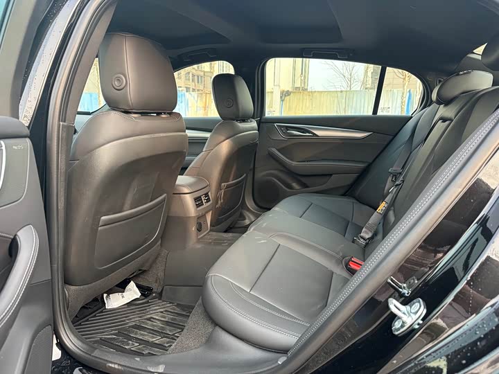 Фото 6 - Cadillac CT5