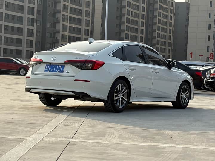 Фото 4 - Honda Civic