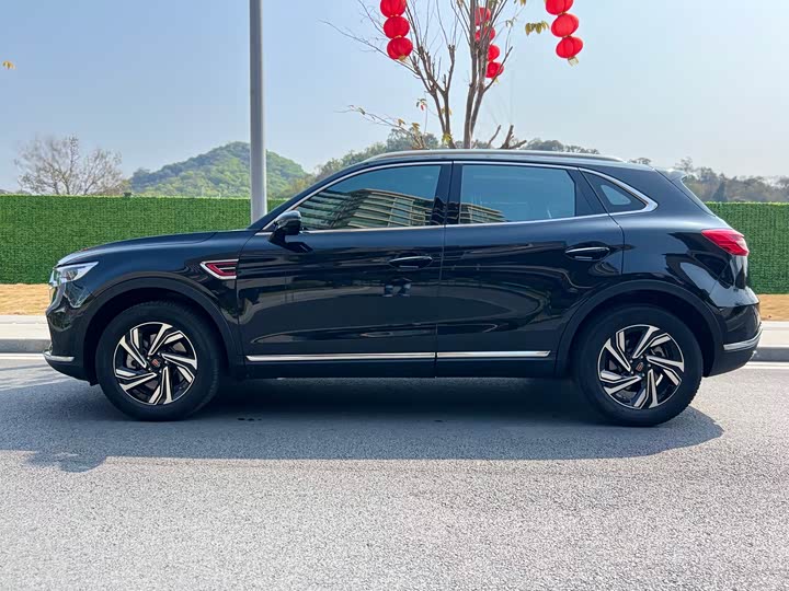 Фото 3 - Hongqi HS5