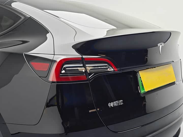 Фото 7 - Tesla Model Y