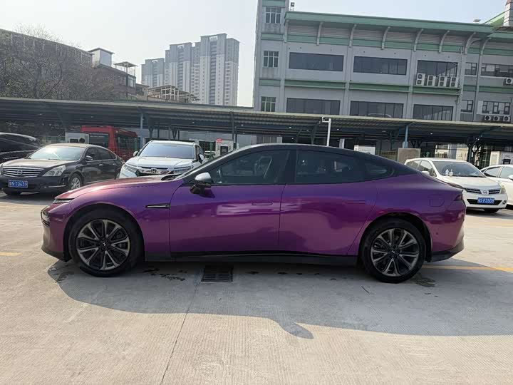 Фото 3 - XPeng P7