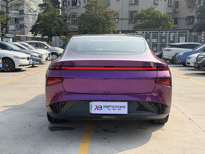 Фото 6 - XPeng P7