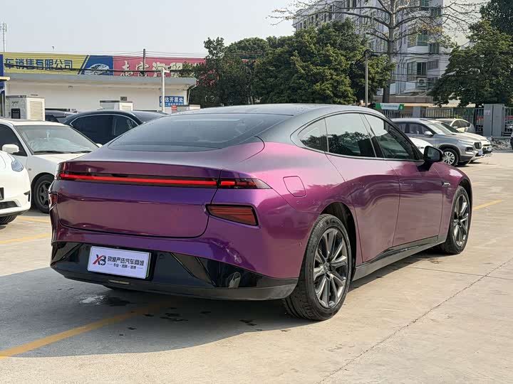 Фото 7 - XPeng P7