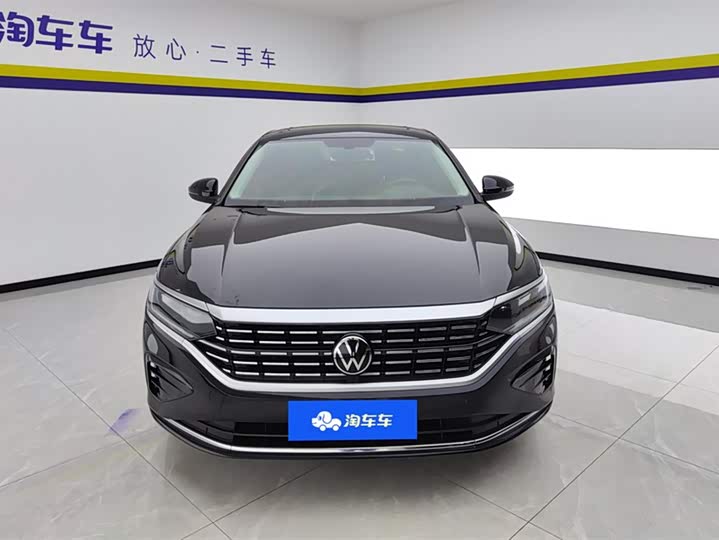 Фото 2 - Volkswagen Passat