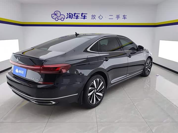 Фото 3 - Volkswagen Passat