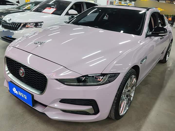 Фото 1 - Jaguar XE L