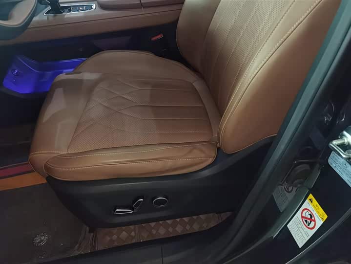 Фото 9 - Changan UNI-Z Hybrid