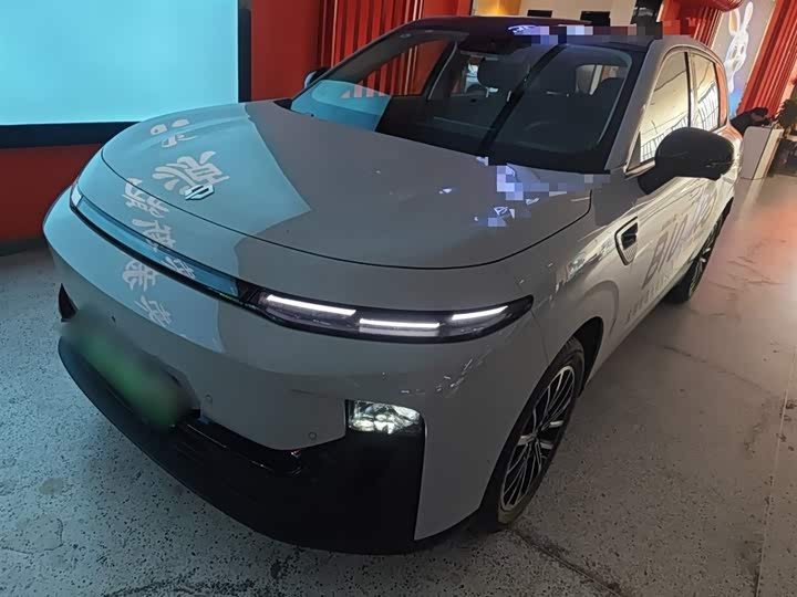 Фото 2 - Leapmotor B10