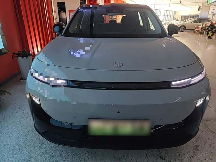 Фото 3 - Leapmotor B10