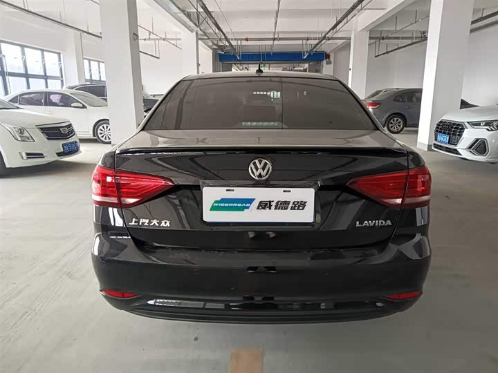 Фото 5 - Volkswagen Lavida