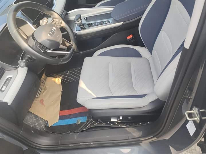 Фото 9 - Geely Preface