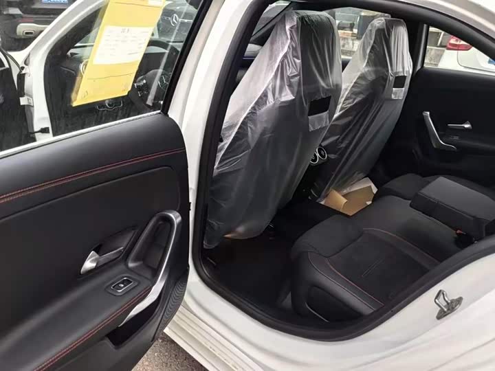 Фото 6 - Mercedes-Benz A-Class