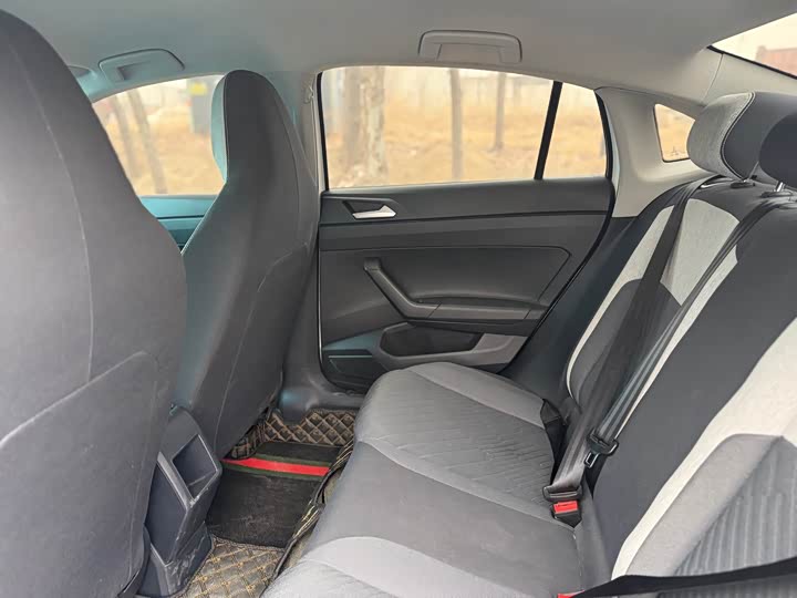 Фото 7 - Volkswagen Lavida