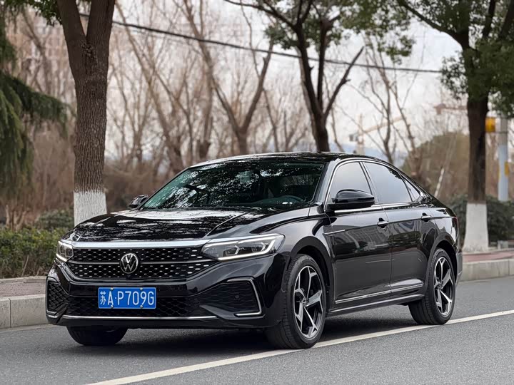 Фото 3 - Volkswagen Passat