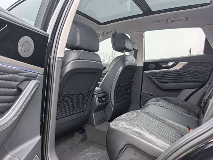 Фото 9 - Hongqi HS5