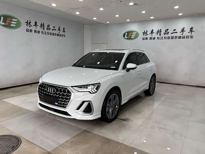 Фото 1 - Audi Q3