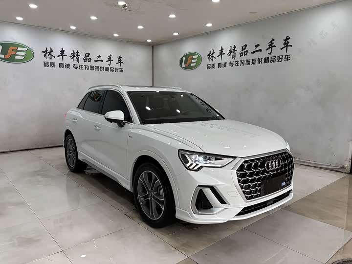 Фото 3 - Audi Q3