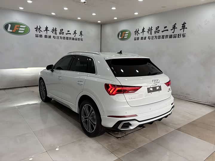 Фото 7 - Audi Q3