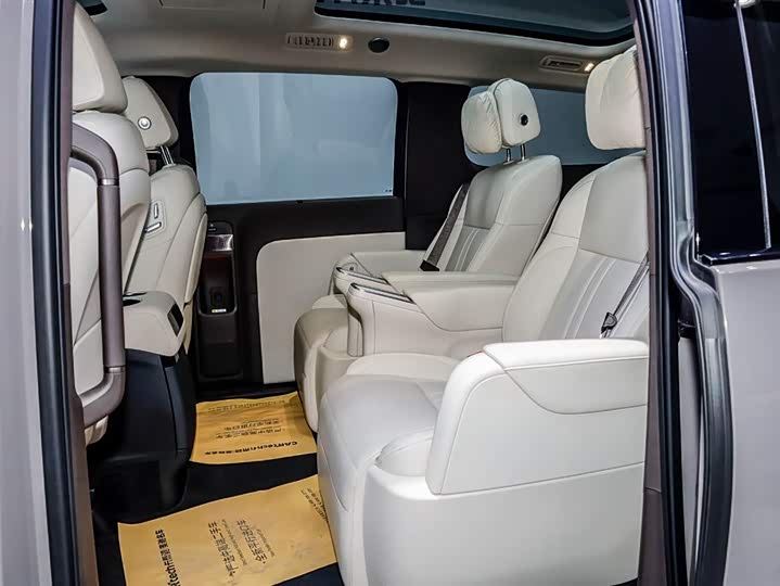 Фото 5 - LiXiang Mega