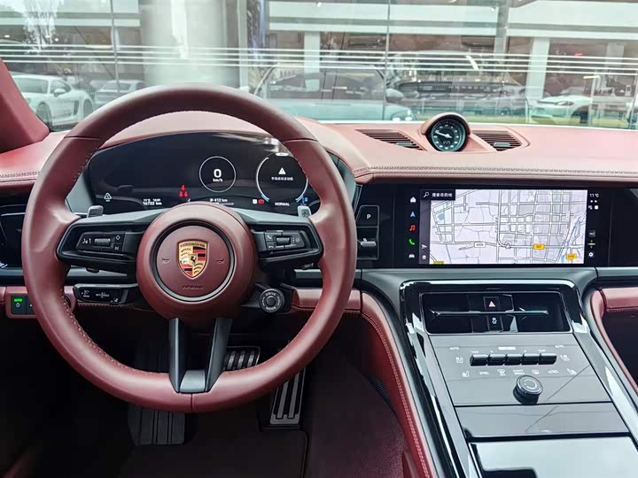 Фото 6 - Porsche Panamera