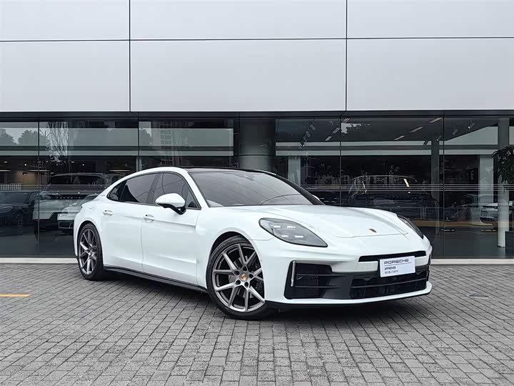 Фото 8 - Porsche Panamera