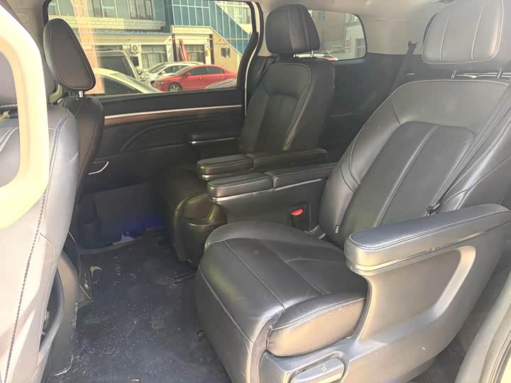 Фото 4 - GAC Trumpchi M8