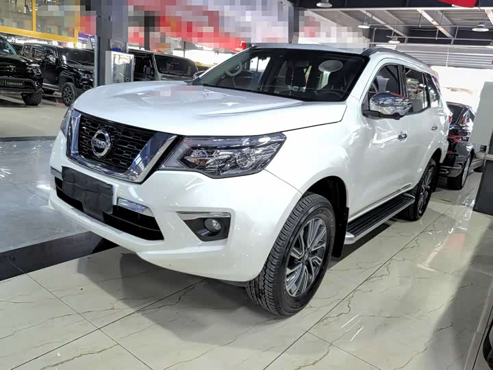 Фото 1 - Nissan Terra