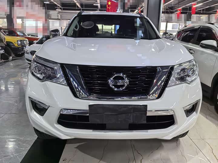 Фото 2 - Nissan Terra