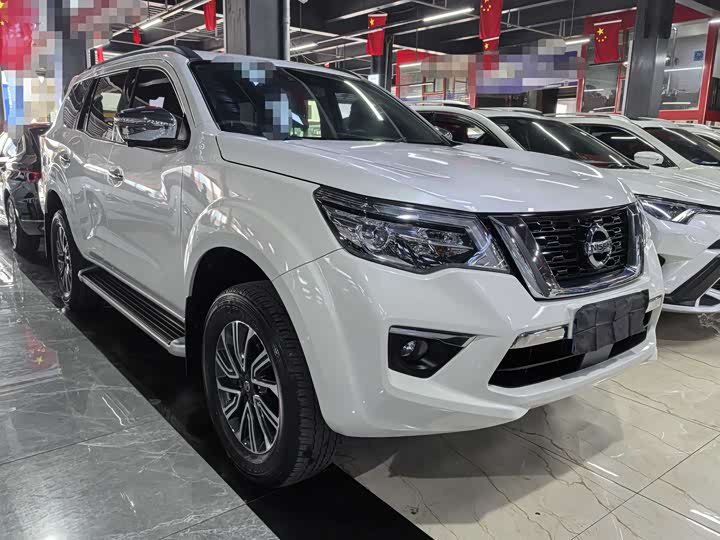 Фото 3 - Nissan Terra