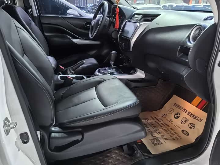 Фото 8 - Nissan Terra