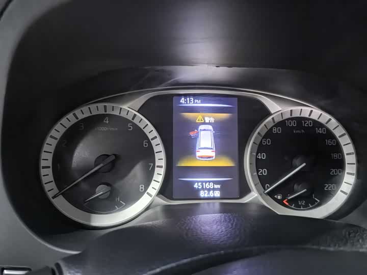 Фото 9 - Nissan Terra