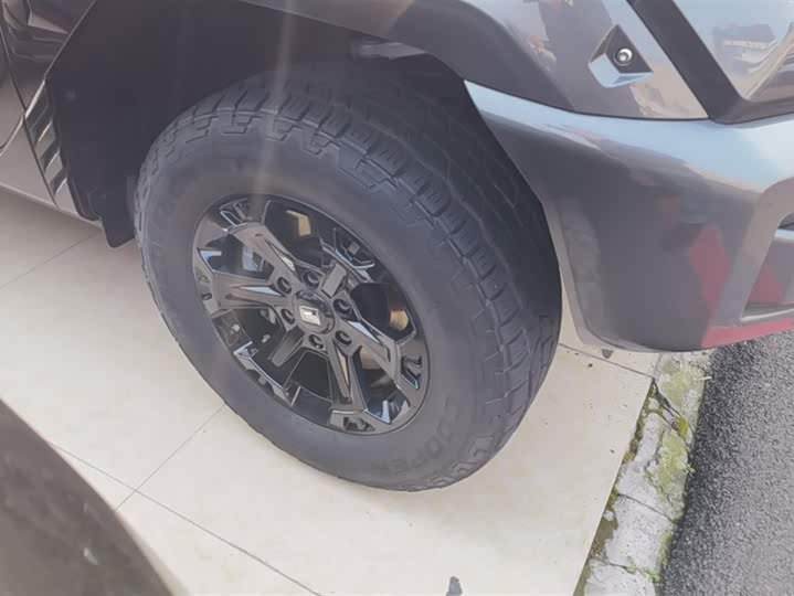 Фото 6 - Tank 400 Hybrid